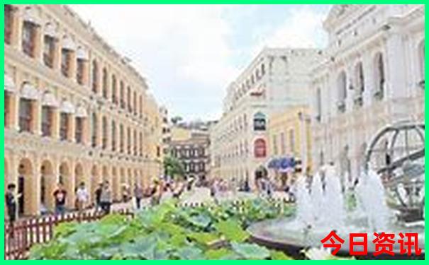 带老人去新疆旅游适合哪几个地方
